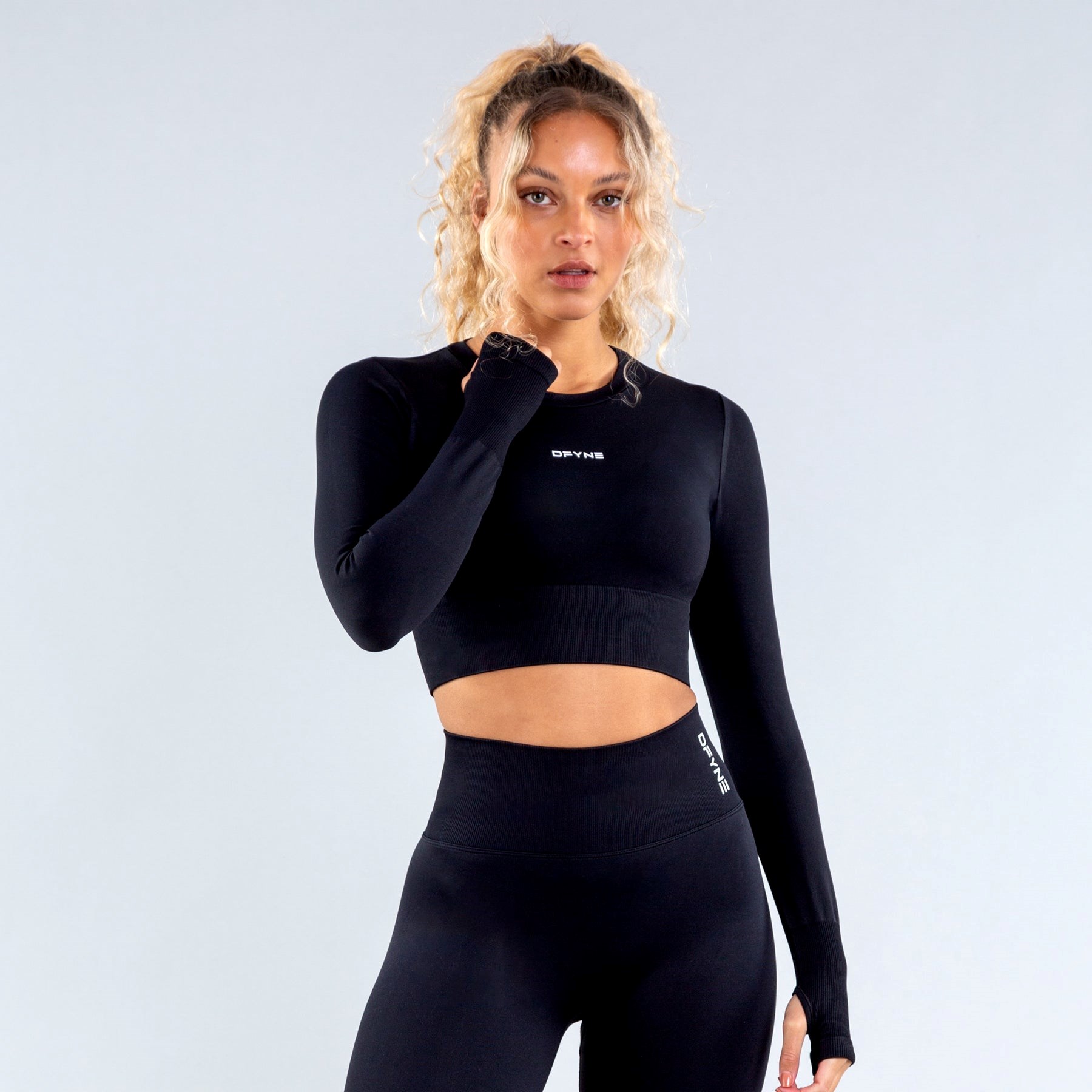 DFYNE Dynamic Crop Top Svarta | 213794UOI